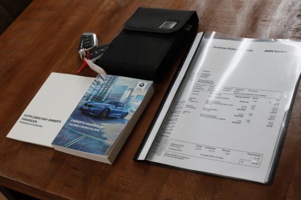 BMW 3-serie 330i M-Sport *Camera*Stoelverwarming*Led*Dealer onderhouden*