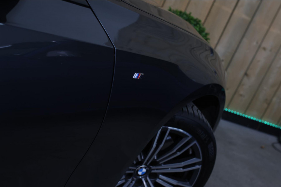 BMW 3-serie 330i M-Sport *Camera*Stoelverwarming*Led*Dealer onderhouden*