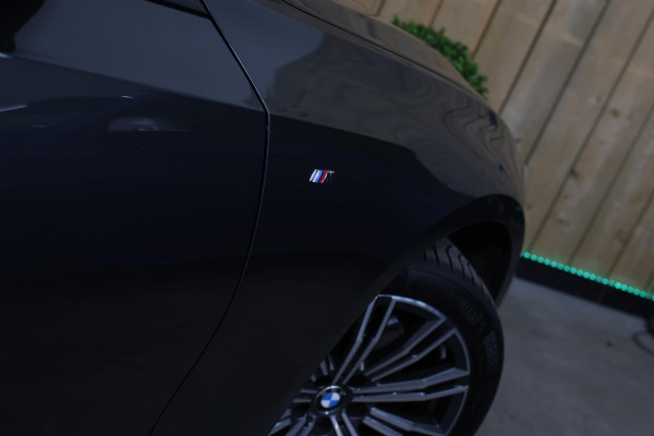 BMW 3-serie 330i M-Sport *Camera*Stoelverwarming*Led*Dealer onderhouden*