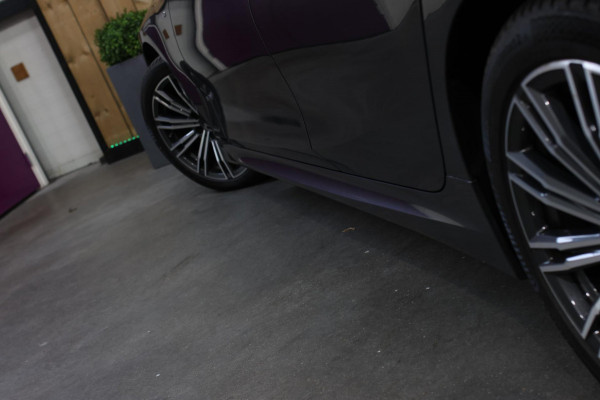 BMW 3-serie 330i M-Sport *Camera*Stoelverwarming*Led*Dealer onderhouden*