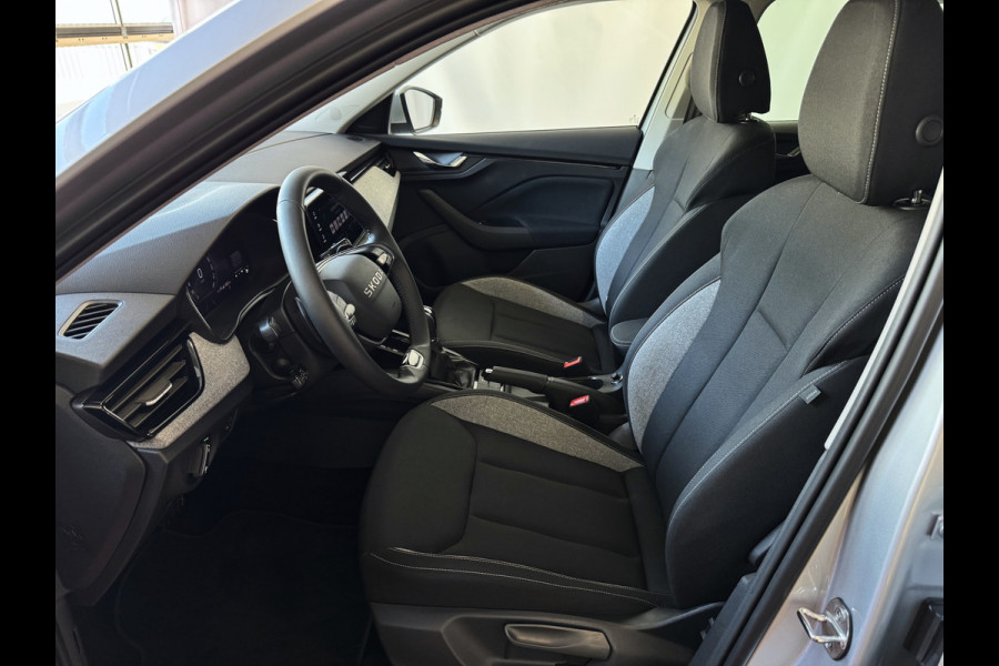 Škoda Kamiq TSI SELECTION 2025 CAMERA STOEL/STUUR ADAP.CRUISE VERW. CARPLAY NAVI VIR.COCKPIT LMV LED Top Auto's Wijchen, altijd 170 Nieuwe en bijna nieuwe Auto's met : Benzine /  PHEV / Plug in hybrid / Hybrid / Mild hybrid / Meerdere uitvoeringen leverbaar , Ambition , Business , Monte Carl