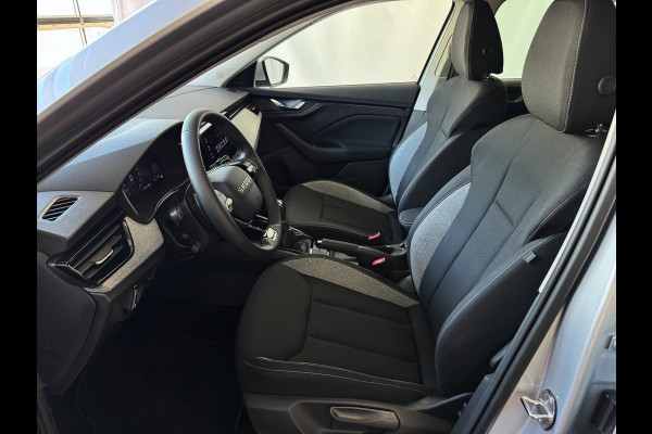Škoda Kamiq TSI SELECTION 2025 CAMERA STOEL/STUUR ADAP.CRUISE VERW. CARPLAY NAVI VIR.COCKPIT LMV LED Top Auto's Wijchen, altijd 170 Nieuwe en bijna nieuwe Auto's met : Benzine /  PHEV / Plug in hybrid / Hybrid / Mild hybrid / Meerdere uitvoeringen leverbaar , Ambition , Business , Monte Carl