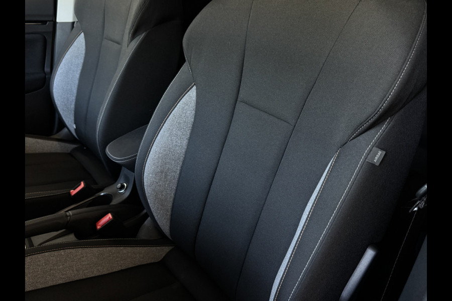 Škoda Kamiq TSI SELECTION 2025 CAMERA STOEL/STUUR ADAP.CRUISE VERW. CARPLAY NAVI VIR.COCKPIT LMV LED Top Auto's Wijchen, altijd 170 Nieuwe en bijna nieuwe Auto's met : Benzine /  PHEV / Plug in hybrid / Hybrid / Mild hybrid / Meerdere uitvoeringen leverbaar , Ambition , Business , Monte Carl