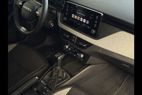 Škoda Kamiq TSI SELECTION 2025 CAMERA STOEL/STUUR ADAP.CRUISE VERW. CARPLAY NAVI VIR.COCKPIT LMV LED Top Auto's Wijchen, altijd 170 Nieuwe en bijna nieuwe Auto's met : Benzine /  PHEV / Plug in hybrid / Hybrid / Mild hybrid / Meerdere uitvoeringen leverbaar , Ambition , Business , Monte Carl
