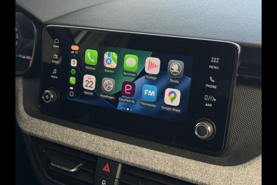 Škoda Kamiq TSI SELECTION 2025 CAMERA STOEL/STUUR ADAP.CRUISE VERW. CARPLAY NAVI VIR.COCKPIT LMV LED Top Auto's Wijchen, altijd 170 Nieuwe en bijna nieuwe Auto's met : Benzine /  PHEV / Plug in hybrid / Hybrid / Mild hybrid / Meerdere uitvoeringen leverbaar , Ambition , Business , Monte Carl