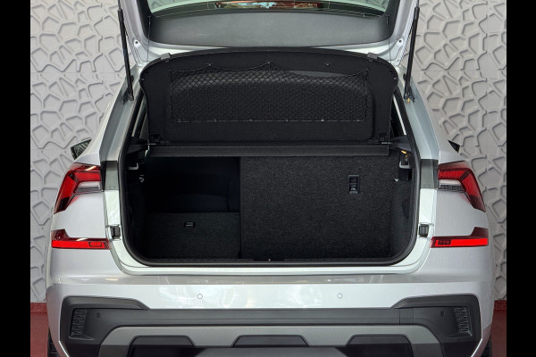 Škoda Kamiq TSI SELECTION 2025 CAMERA STOEL/STUUR ADAP.CRUISE VERW. CARPLAY NAVI VIR.COCKPIT LMV LED Top Auto's Wijchen, altijd 170 Nieuwe en bijna nieuwe Auto's met : Benzine /  PHEV / Plug in hybrid / Hybrid / Mild hybrid / Meerdere uitvoeringen leverbaar , Ambition , Business , Monte Carl