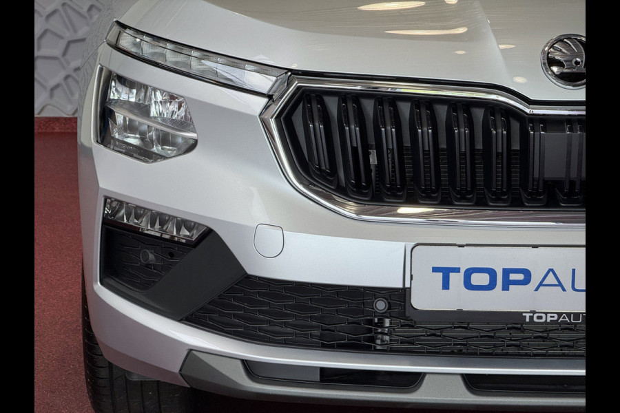 Škoda Kamiq TSI SELECTION 2025 CAMERA STOEL/STUUR ADAP.CRUISE VERW. CARPLAY NAVI VIR.COCKPIT LMV LED Top Auto's Wijchen, altijd 170 Nieuwe en bijna nieuwe Auto's met : Benzine /  PHEV / Plug in hybrid / Hybrid / Mild hybrid / Meerdere uitvoeringen leverbaar , Ambition , Business , Monte Carl