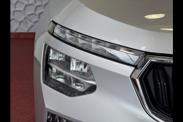 Škoda Kamiq TSI SELECTION 2025 CAMERA STOEL/STUUR ADAP.CRUISE VERW. CARPLAY NAVI VIR.COCKPIT LMV LED Top Auto's Wijchen, altijd 170 Nieuwe en bijna nieuwe Auto's met : Benzine /  PHEV / Plug in hybrid / Hybrid / Mild hybrid / Meerdere uitvoeringen leverbaar , Ambition , Business , Monte Carl
