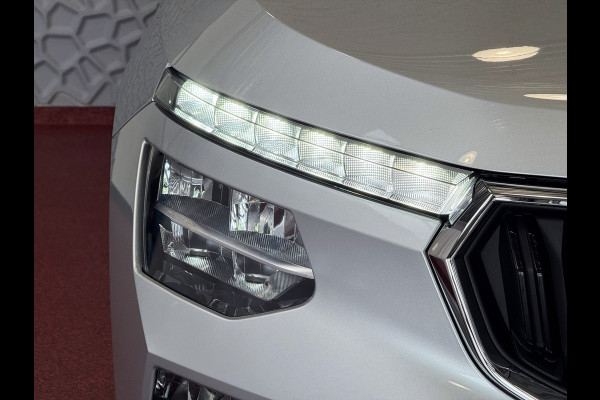 Škoda Kamiq TSI SELECTION 2025 CAMERA STOEL/STUUR ADAP.CRUISE VERW. CARPLAY NAVI VIR.COCKPIT LMV LED Top Auto's Wijchen, altijd 170 Nieuwe en bijna nieuwe Auto's met : Benzine /  PHEV / Plug in hybrid / Hybrid / Mild hybrid / Meerdere uitvoeringen leverbaar , Ambition , Business , Monte Carl