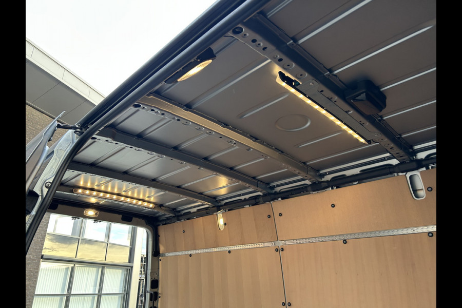 Mercedes-Benz Sprinter 317 CDI L2 H2 Pro LED / MBUX / Navigatie / Camera / Parkeersensoren / Cruise control / Airco / 270 Graden achterdeuren