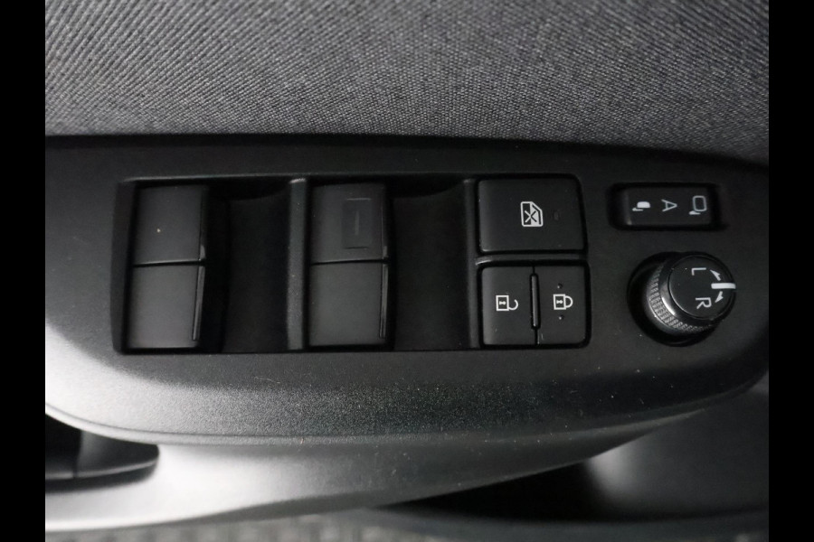 Toyota Yaris Cross 1.5 HYBRID BI-TONE MET LUXERY PACK GARANTIE-2033 CLOUD NAVIGATIE .CLIMA.CRUISE.KEYLESS.