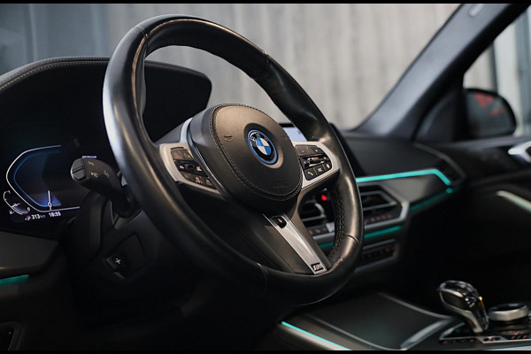 BMW X5 XDrive45e High Executive M Line / SWAROVSKI / 360 Camera / Head Up / Leder / F1 / Open Pano / Laser Koplampen / 22 Inch