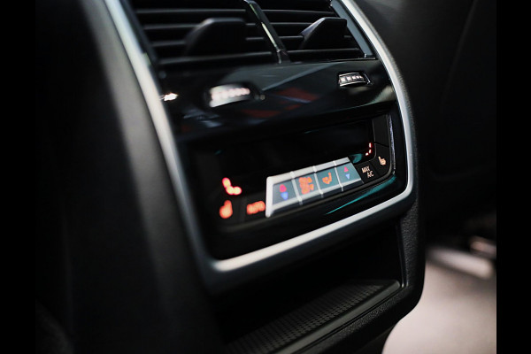 BMW X5 XDrive45e High Executive M Line / SWAROVSKI / 360 Camera / Head Up / Leder / F1 / Open Pano / Laser Koplampen / 22 Inch