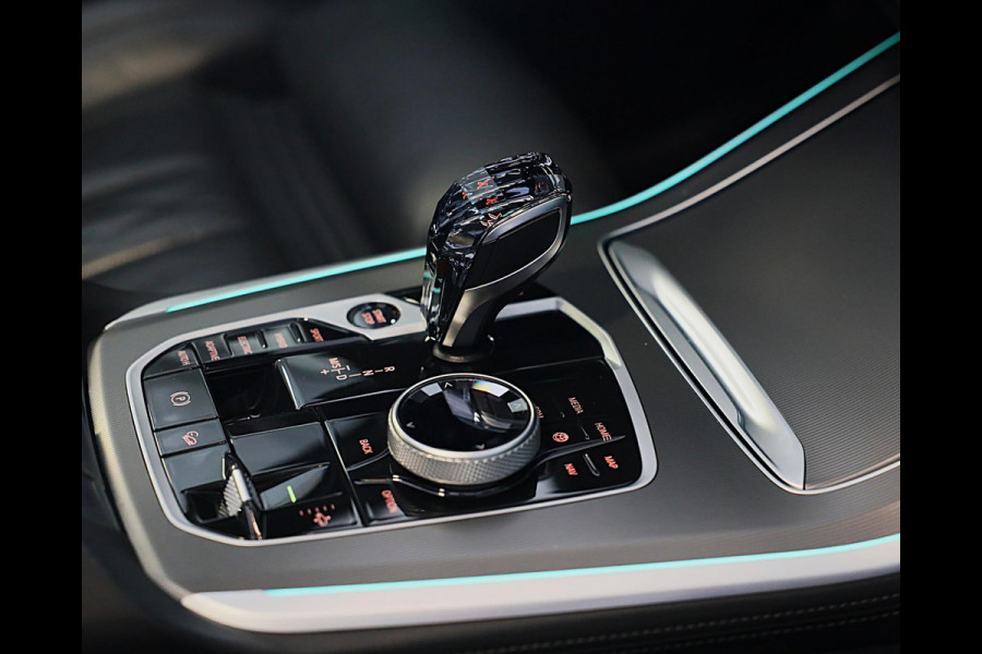 BMW X5 XDrive45e High Executive M Line / SWAROVSKI / 360 Camera / Head Up / Leder / F1 / Open Pano / Laser Koplampen / 22 Inch