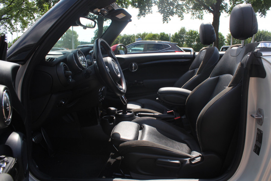 MINI Cabrio 2.0 John Cooper Works Chili / Full options / Camera / JCW Package / Head-up display / DAB / Harman Kardon
