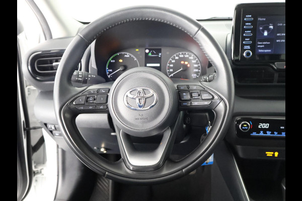 Toyota Yaris 1.5 HYBRIDE GARANTIE TOT 2033* BLACK & WHITE BIJNA 2023. CLOUD NAVI.CLIMA.CRUISE