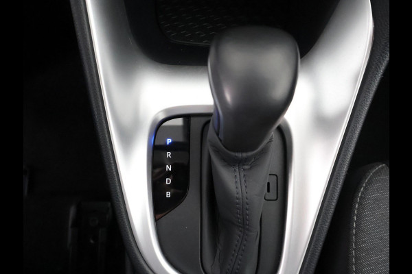 Toyota Yaris 1.5 HYBRIDE GARANTIE TOT 2033* BLACK & WHITE BIJNA 2023. CLOUD NAVI.CLIMA.CRUISE