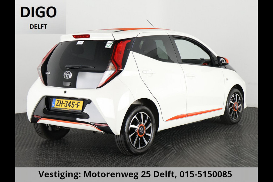 Toyota Aygo 1.0 VVT-i X-OTIC CABRIOLET 30.000 KM !! GARANTIE TOT 3-2029! LEDER.CARPLAY NAVI.AIRCO.LMV CAMERA !