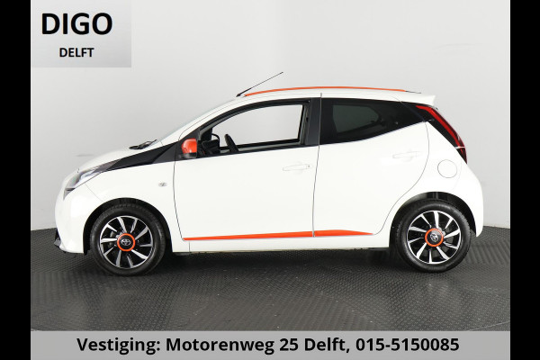 Toyota Aygo 1.0 VVT-i X-OTIC CABRIOLET 30.000 KM !! GARANTIE TOT 3-2029! LEDER.CARPLAY NAVI.AIRCO.LMV CAMERA !