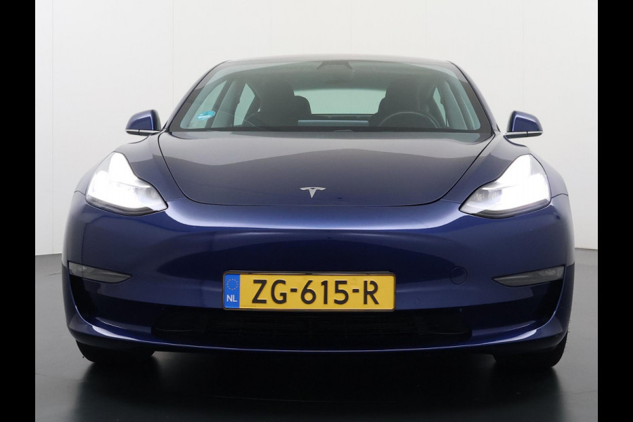 Tesla Model 3 Long Range AWD 75 kWh SOH 88% VAN: €22.900,- VOOR: €20.899,- UW EINDEJAARSVOORDEEL: €2.001,- |AFNEEMBARE TREKHAAK | 750KG TREKGEWICHT | ORIGNEEL NL AUTO | RIJKLAAR MET 12 MND BOVAG GARANTIE |