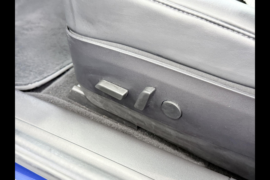 Tesla Model 3 Long Range AWD 75 kWh SOH 88% VAN: €22.900,- VOOR: €20.899,- UW EINDEJAARSVOORDEEL: €2.001,- |AFNEEMBARE TREKHAAK | 750KG TREKGEWICHT | ORIGNEEL NL AUTO | RIJKLAAR MET 12 MND BOVAG GARANTIE |