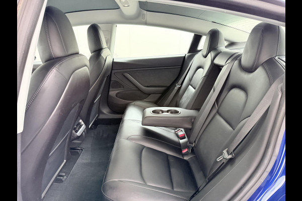 Tesla Model 3 Long Range AWD 75 kWh SOH 88% VAN: €22.900,- VOOR: €20.899,- UW EINDEJAARSVOORDEEL: €2.001,- |AFNEEMBARE TREKHAAK | 750KG TREKGEWICHT | ORIGNEEL NL AUTO | RIJKLAAR MET 12 MND BOVAG GARANTIE |