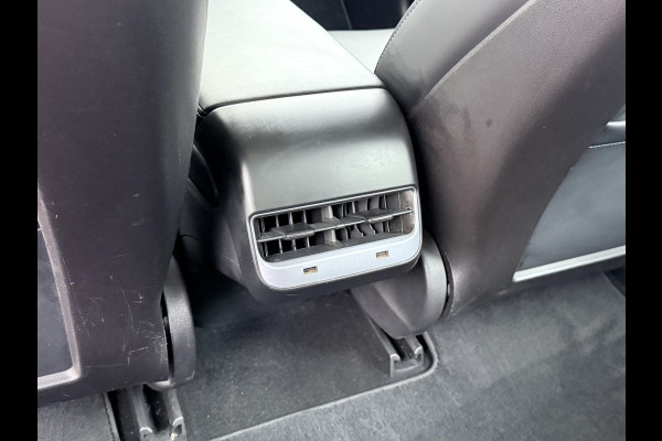 Tesla Model 3 Long Range AWD 75 kWh SOH 88% VAN: €22.900,- VOOR: €20.899,- UW EINDEJAARSVOORDEEL: €2.001,- |AFNEEMBARE TREKHAAK | 750KG TREKGEWICHT | ORIGNEEL NL AUTO | RIJKLAAR MET 12 MND BOVAG GARANTIE |