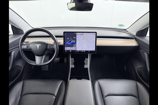 Tesla Model 3 Long Range AWD 75 kWh SOH 88% VAN: €22.900,- VOOR: €20.899,- UW EINDEJAARSVOORDEEL: €2.001,- |AFNEEMBARE TREKHAAK | 750KG TREKGEWICHT | ORIGNEEL NL AUTO | RIJKLAAR MET 12 MND BOVAG GARANTIE |