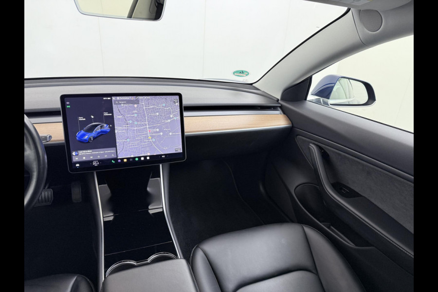 Tesla Model 3 Long Range AWD 75 kWh SOH 88% VAN: €22.900,- VOOR: €20.899,- UW EINDEJAARSVOORDEEL: €2.001,- |AFNEEMBARE TREKHAAK | 750KG TREKGEWICHT | ORIGNEEL NL AUTO | RIJKLAAR MET 12 MND BOVAG GARANTIE |