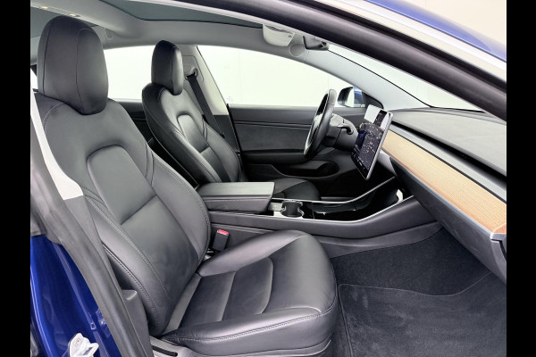 Tesla Model 3 Long Range AWD 75 kWh SOH 88% VAN: €22.900,- VOOR: €20.899,- UW EINDEJAARSVOORDEEL: €2.001,- |AFNEEMBARE TREKHAAK | 750KG TREKGEWICHT | ORIGNEEL NL AUTO | RIJKLAAR MET 12 MND BOVAG GARANTIE |