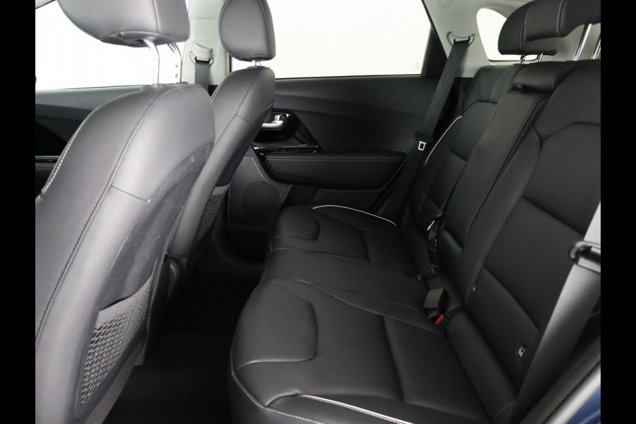 Kia e-Niro EXECUTIVELINE 64 KwH 1e EIG. ACCUTEST 100% !! WLTP 3-FASE. 204 PK . BEREIK WLTP 478 KM!! NAVI.DODEHOEK WARMTEPOMP GARANTIE TOT 9-2030**