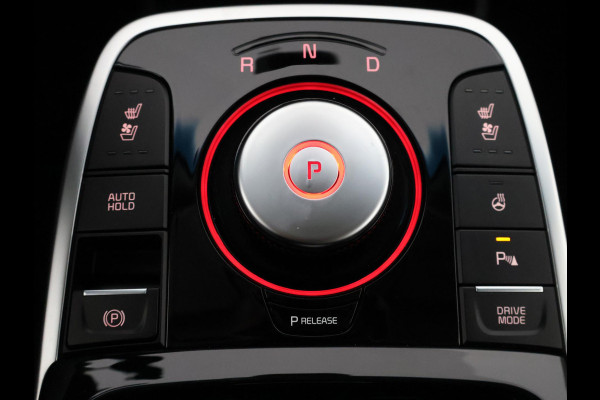 Kia e-Niro EXECUTIVELINE 64 KwH 1e EIG. ACCUTEST 100% !! WLTP 3-FASE. 204 PK . BEREIK WLTP 478 KM!! NAVI.DODEHOEK WARMTEPOMP GARANTIE TOT 9-2030**