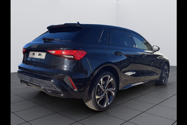 Audi A3 Sportback 45 TFSI e S-LINE (200kW/272pk) ** LED, VIRTUAL, PANORAMA, ELECTR. BED. ST, PRIVACY, 18-inch ** UNFALLFREI - € 14.300,= onder NP ** ** INFORMEER OOK NAAR ONZE AANTREKKELIJKE FINANCIAL-LEASE TARIEVEN **