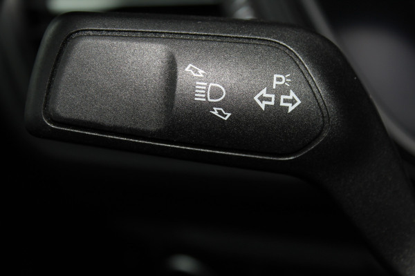 Ford Kuga 2.5-243pk PHEV ST-Line X. Van €. 54.937,- voor €. 43.735,- ! Trekgewicht van 2.100kg ! Elektr. verstelb. AGR stoelen voor, Stoel-, stuur-, voorraam- en achterbank verwarming, Elektr. panorama/schuif-kanteldak , Trekhaak elektr. wegklapbaar, B&O soundsyst. etc.