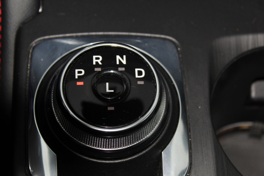 Ford Kuga 2.5-243pk PHEV ST-Line X. Van €. 54.937,- voor €. 43.735,- ! Trekgewicht van 2.100kg ! Elektr. verstelb. AGR stoelen voor, Stoel-, stuur-, voorraam- en achterbank verwarming, Elektr. panorama/schuif-kanteldak , Trekhaak elektr. wegklapbaar, B&O soundsyst. etc.