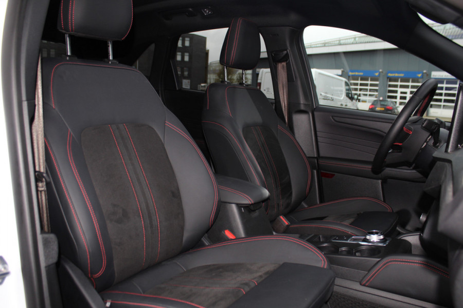 Ford Kuga 2.5-243pk PHEV ST-Line X. Van €. 54.937,- voor €. 43.735,- ! Trekgewicht van 2.100kg ! Elektr. verstelb. AGR stoelen voor, Stoel-, stuur-, voorraam- en achterbank verwarming, Elektr. panorama/schuif-kanteldak , Trekhaak elektr. wegklapbaar, B&O soundsyst. etc.