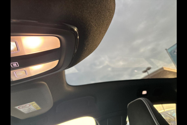 Volvo C40 Recharge Plus 69 kWh | Panoramadak | Trekhaak | Adaptive cruise control | Stoelverwarming | Camera