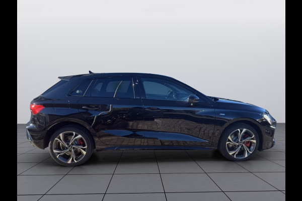 Audi A3 Sportback 45 TFSI e S-LINE (200kW/272pk) ** LED, VIRTUAL, PANORAMA, ELECTR. BED. ST, PRIVACY, 18-inch ** UNFALLFREI - € 14.300,= onder NP ** ** INFORMEER OOK NAAR ONZE AANTREKKELIJKE FINANCIAL-LEASE TARIEVEN **