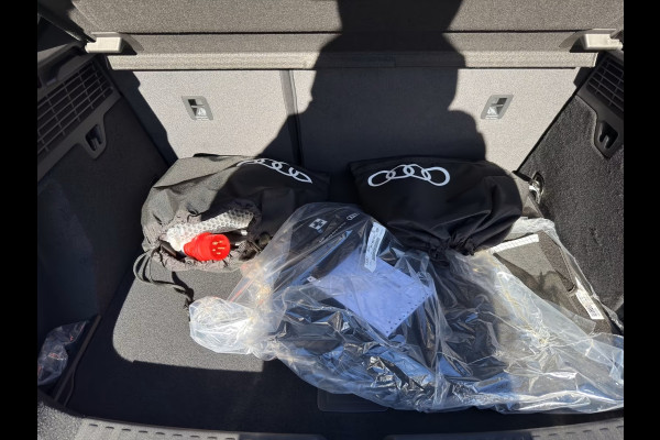 Audi A3 Sportback 45 TFSI e S-LINE (200kW/272pk) ** LED, VIRTUAL, PANORAMA, ELECTR. BED. ST, PRIVACY, 18-inch ** UNFALLFREI - € 14.300,= onder NP ** ** INFORMEER OOK NAAR ONZE AANTREKKELIJKE FINANCIAL-LEASE TARIEVEN **