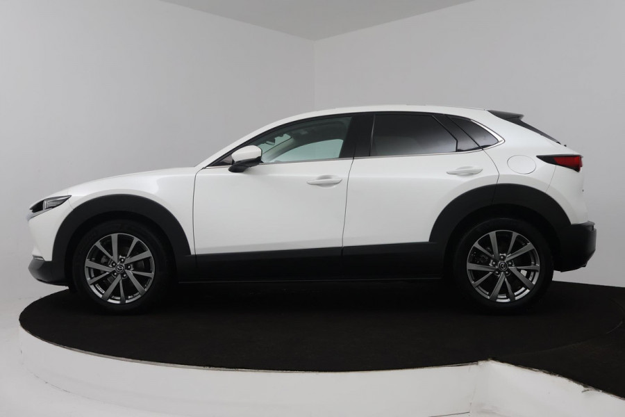 Mazda CX-30 2.0 e-SkyActiv-X M Hybrid Luxury (STOEL/STUUR VERWARMING, TREKHAAK, ELEKTR STOELEN, ACHTERUITRIJCAMERA)