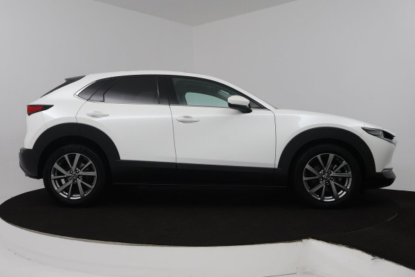 Mazda CX-30 2.0 e-SkyActiv-X M Hybrid Luxury (STOEL/STUUR VERWARMING, TREKHAAK, ELEKTR STOELEN, ACHTERUITRIJCAMERA)