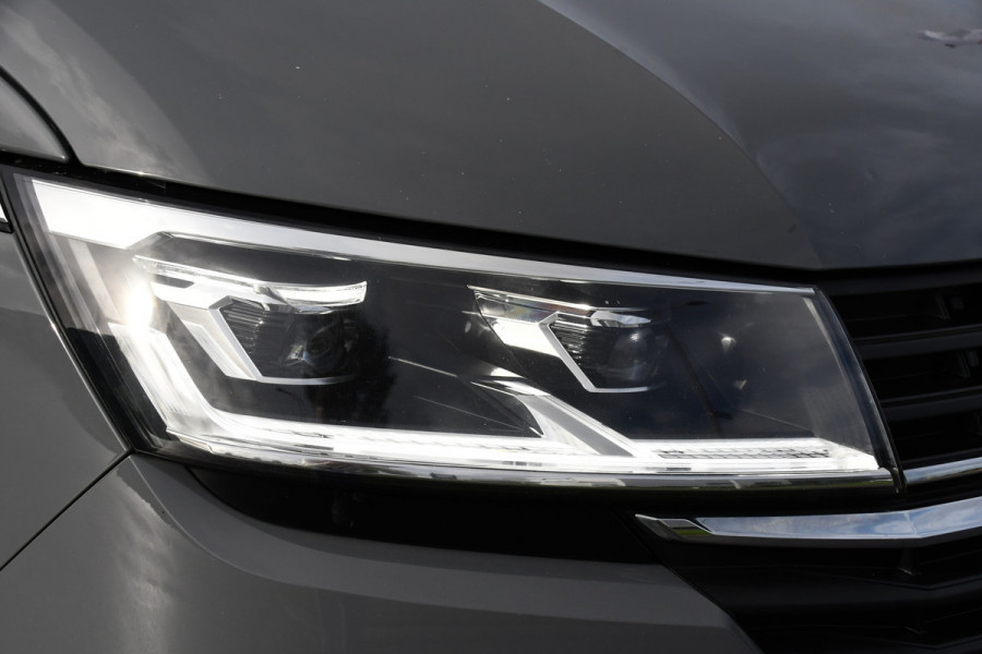 Volkswagen Transporter 2.0 TDI L2H1 32 DC Bulli Virtual, Adaptieve Cruise, Carplay, LED, 150pk, Automaat, Sensoren, Uniek!
