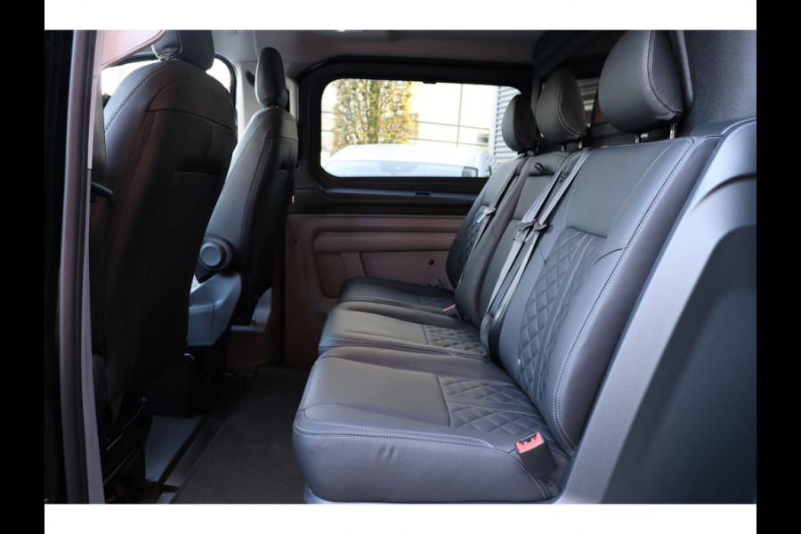 Ford Transit Custom 320 2.0 TDCI L2H1 Limited DC | Dubbel Cabine | ACC | Blind Spot | Navigatie | Camera | CarPlay | Lane Assist | Trekhaak | BPM VRIJ | Verlengde fabrieksgarantie tot 12-2029 | 5-Zitter