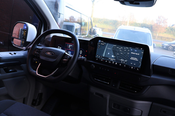 Ford Transit Custom 320 2.0 TDCI L2H1 Limited DC | Dubbel Cabine | ACC | Blind Spot | Navigatie | Camera | CarPlay | Lane Assist | Trekhaak | BPM VRIJ | Verlengde fabrieksgarantie tot 12-2029 | 5-Zitter