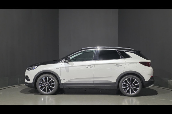 Opel Grandland X 1.6 Turbo Ultimate | Leder | Camera | Navi | PHEV | Stoelkoeling