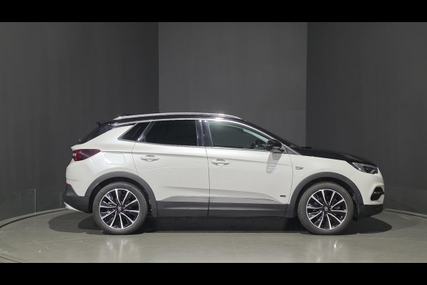 Opel Grandland X 1.6 Turbo Ultimate | Leder | Camera | Navi | PHEV | Stoelkoeling