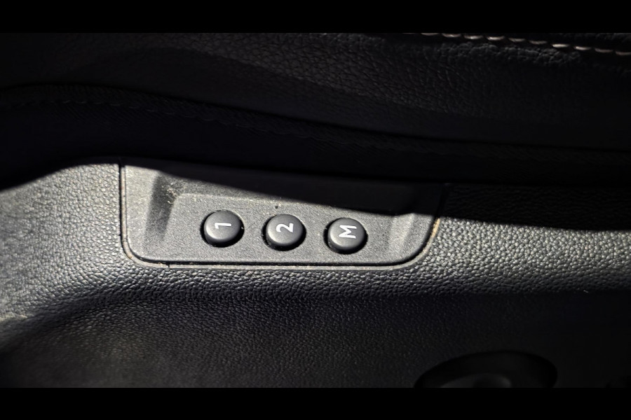 Opel Grandland X 1.6 Turbo Ultimate | Leder | Camera | Navi | PHEV | Stoelkoeling