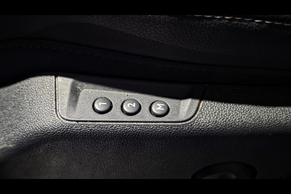 Opel Grandland X 1.6 Turbo Ultimate | Leder | Camera | Navi | PHEV | Stoelkoeling