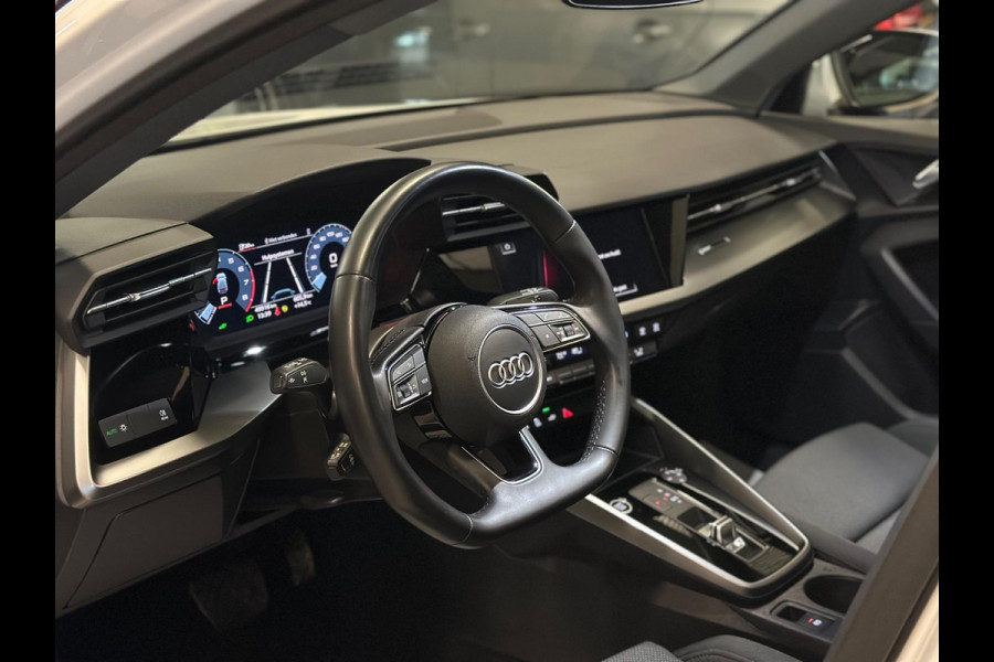 Audi A3 Sportback 40 TFSI e 3X S-Line|PANORAMA|KEYLESS