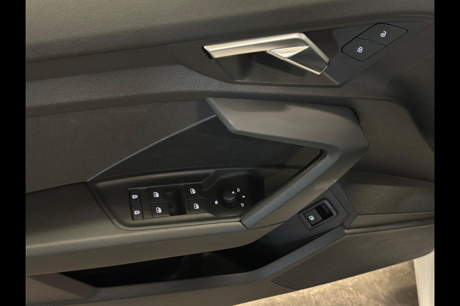 Audi A3 Sportback 40 TFSI e 3X S-Line|PANORAMA|KEYLESS